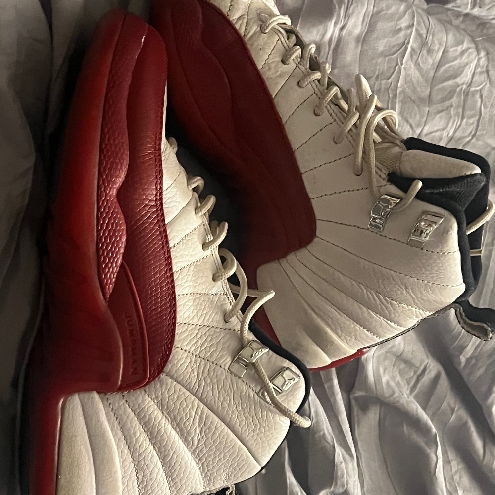 2009 Air Jordan 12 Retro 'Cherry' 2009